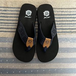 Yellow box flips flops